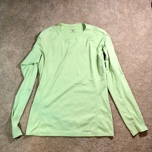 Patagonia long sleeve athletic shirt